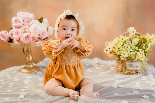 供卵包生男孩公司孕妇见红但肚子不痛