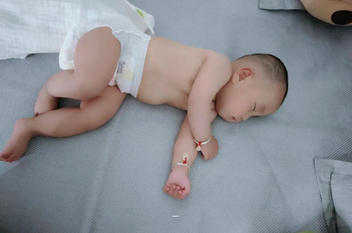 供卵包生男孩公司宝宝为什么不说话